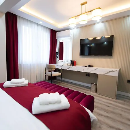 Hidden Pearls Boutique *