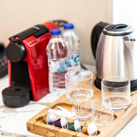 Hidden Pearls Boutique *