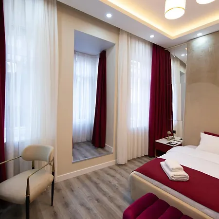 Hidden Pearls Boutique