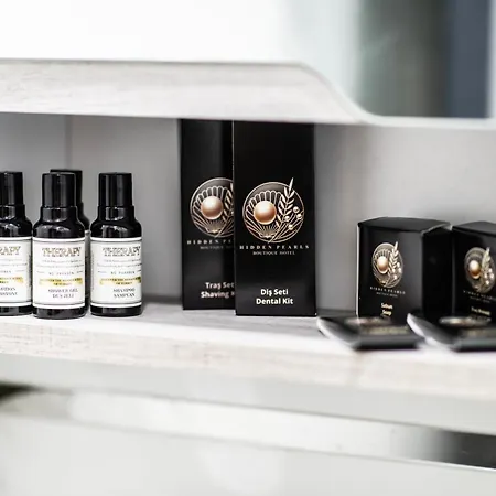 Hidden Pearls Boutique *