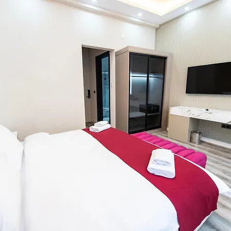 Hidden Pearls Boutique